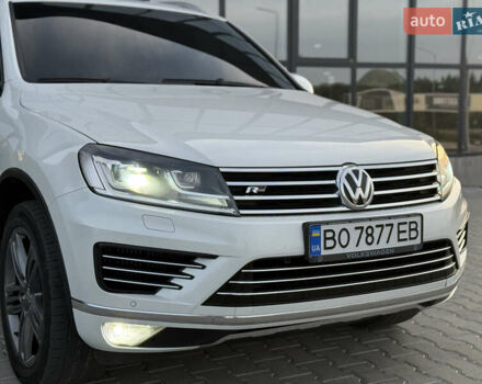 Білий Фольксваген Туарег, об'ємом двигуна 2.98 л та пробігом 287 тис. км за 24250 $, фото 9 на Automoto.ua