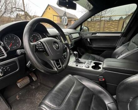 Білий Фольксваген Туарег, об'ємом двигуна 2.97 л та пробігом 334 тис. км за 26000 $, фото 30 на Automoto.ua