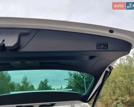 Белый Фольксваген Туарег, объемом двигателя 3 л и пробегом 170 тыс. км за 24900 $, фото 26 на Automoto.ua