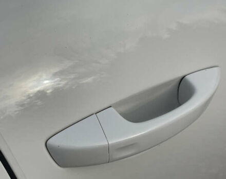 Білий Фольксваген Туарег, об'ємом двигуна 3 л та пробігом 199 тис. км за 35500 $, фото 11 на Automoto.ua