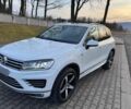 Білий Фольксваген Туарег, об'ємом двигуна 3 л та пробігом 182 тис. км за 15000 $, фото 1 на Automoto.ua
