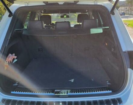 Белый Фольксваген Туарег, объемом двигателя 2.97 л и пробегом 230 тыс. км за 30000 $, фото 58 на Automoto.ua