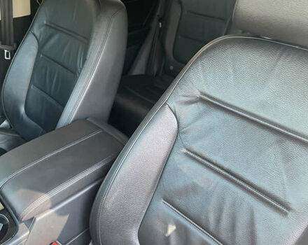 Белый Фольксваген Туарег, объемом двигателя 2.97 л и пробегом 185 тыс. км за 29500 $, фото 5 на Automoto.ua