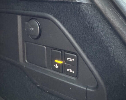 Білий Фольксваген Туарег, об'ємом двигуна 2.97 л та пробігом 270 тис. км за 23500 $, фото 18 на Automoto.ua