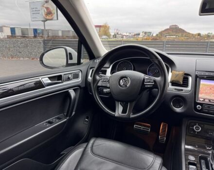 Белый Фольксваген Туарег, объемом двигателя 3 л и пробегом 238 тыс. км за 22500 $, фото 15 на Automoto.ua