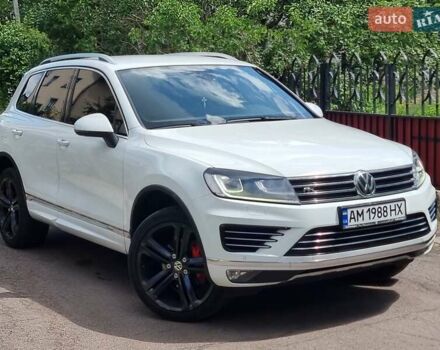 Белый Фольксваген Туарег, объемом двигателя 2.97 л и пробегом 237 тыс. км за 31000 $, фото 3 на Automoto.ua