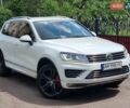 Белый Фольксваген Туарег, объемом двигателя 2.97 л и пробегом 237 тыс. км за 31000 $, фото 3 на Automoto.ua