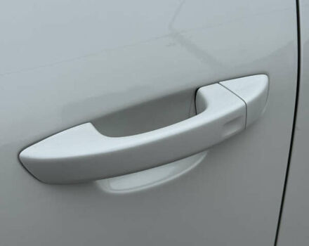 Белый Фольксваген Туарег, объемом двигателя 2.97 л и пробегом 418 тыс. км за 22900 $, фото 13 на Automoto.ua