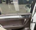 Білий Фольксваген Туарег, об'ємом двигуна 2.97 л та пробігом 216 тис. км за 28900 $, фото 13 на Automoto.ua