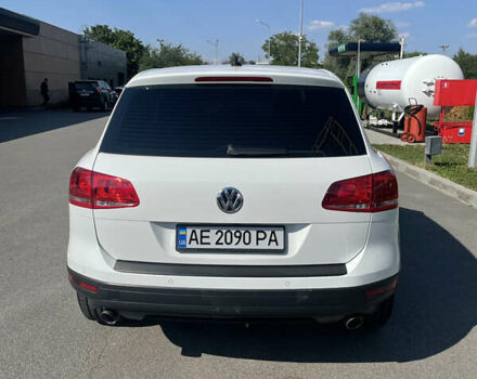 Белый Фольксваген Туарег, объемом двигателя 2.97 л и пробегом 185 тыс. км за 29500 $, фото 1 на Automoto.ua
