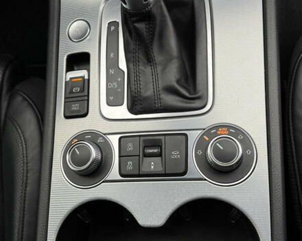 Белый Фольксваген Туарег, объемом двигателя 2.97 л и пробегом 418 тыс. км за 22900 $, фото 25 на Automoto.ua