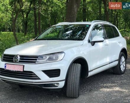 Білий Фольксваген Туарег, об'ємом двигуна 3 л та пробігом 222 тис. км за 24999 $, фото 49 на Automoto.ua
