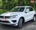 Білий Фольксваген Туарег, об'ємом двигуна 3 л та пробігом 222 тис. км за 24999 $, фото 49 на Automoto.ua