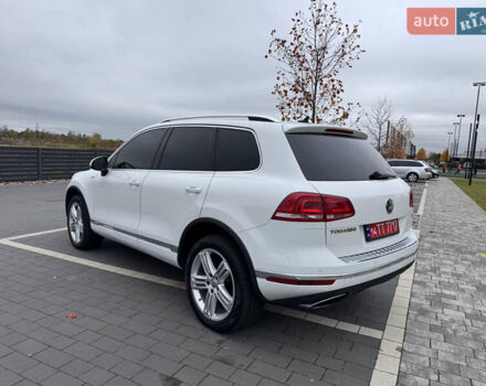 Фольксваген Туарег 2016 в Мукачеве на Automoto.ua Белый Фольксваген Туарег, объемом двигателя 3 л и пробегом 238 тыс. км за 22500 $, фото 6 на Automoto.ua