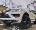 Белый Фольксваген Туарег, объемом двигателя 3 л и пробегом 183 тыс. км за 28700 $, фото 1 на Automoto.ua