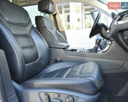 Белый Фольксваген Туарег, объемом двигателя 2.97 л и пробегом 263 тыс. км за 23000 $, фото 24 на Automoto.ua