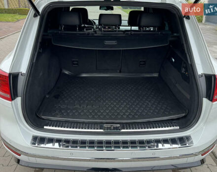 Белый Фольксваген Туарег, объемом двигателя 2.97 л и пробегом 418 тыс. км за 22900 $, фото 35 на Automoto.ua