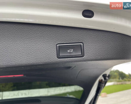 Фольксваген Туарег 2016 в Луцке на Automoto.ua Белый Фольксваген Туарег, объемом двигателя 2.97 л и пробегом 146 тыс. км за 33800 $, фото 38 на Automoto.ua