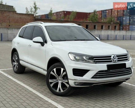 Білий Фольксваген Туарег, об'ємом двигуна 3 л та пробігом 135 тис. км за 32900 $, фото 11 на Automoto.ua