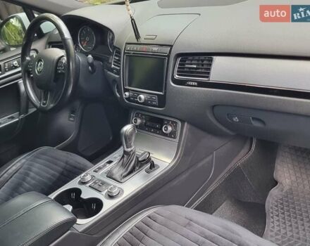 Белый Фольксваген Туарег, объемом двигателя 2.97 л и пробегом 237 тыс. км за 31000 $, фото 8 на Automoto.ua