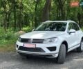 Білий Фольксваген Туарег, об'ємом двигуна 3 л та пробігом 222 тис. км за 24999 $, фото 45 на Automoto.ua