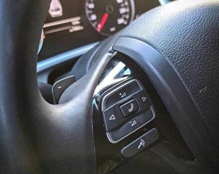 Белый Фольксваген Туарег, объемом двигателя 0 л и пробегом 150 тыс. км за 14300 $, фото 5 на Automoto.ua