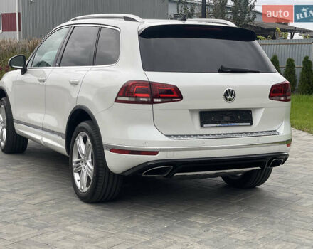 Фольксваген Туарег 2016 в Луцке на Automoto.ua Белый Фольксваген Туарег, объемом двигателя 2.97 л и пробегом 146 тыс. км за 33800 $, фото 6 на Automoto.ua