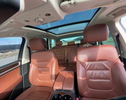 Белый Фольксваген Туарег, объемом двигателя 0 л и пробегом 31 тыс. км за 16000 $, фото 14 на Automoto.ua