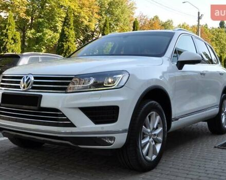 Белый Фольксваген Туарег, объемом двигателя 2.97 л и пробегом 263 тыс. км за 23000 $, фото 1 на Automoto.ua