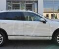 Белый Фольксваген Туарег, объемом двигателя 2.97 л и пробегом 263 тыс. км за 23000 $, фото 11 на Automoto.ua