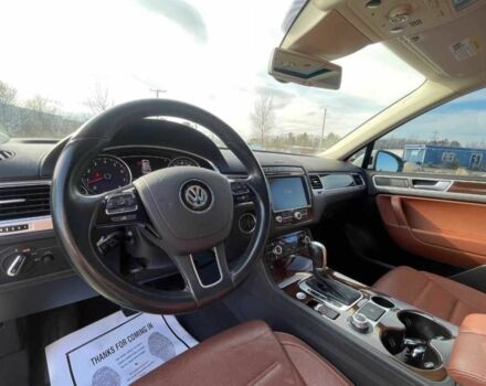 Белый Фольксваген Туарег, объемом двигателя 0 л и пробегом 31 тыс. км за 16000 $, фото 15 на Automoto.ua