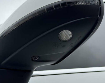 Белый Фольксваген Туарег, объемом двигателя 2.97 л и пробегом 418 тыс. км за 22900 $, фото 12 на Automoto.ua