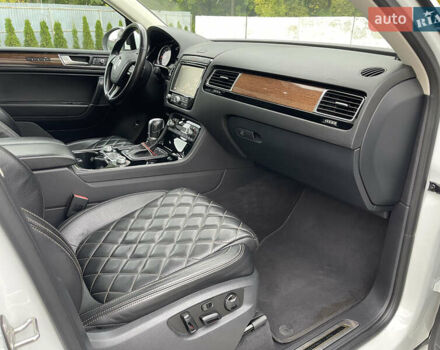 Фольксваген Туарег 2016 в Луцке на Automoto.ua Белый Фольксваген Туарег, объемом двигателя 2.97 л и пробегом 146 тыс. км за 33800 $, фото 45 на Automoto.ua