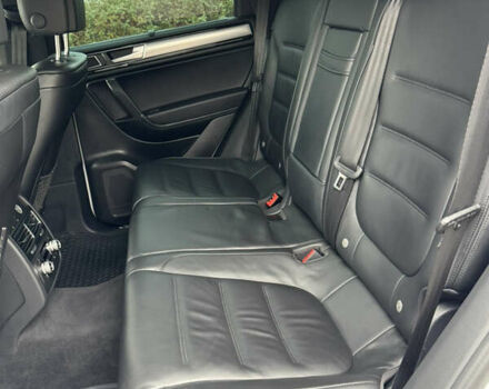 Белый Фольксваген Туарег, объемом двигателя 2.97 л и пробегом 418 тыс. км за 22900 $, фото 26 на Automoto.ua