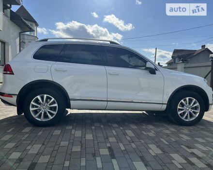 Білий Фольксваген Туарег, об'ємом двигуна 2.97 л та пробігом 300 тис. км за 21900 $, фото 10 на Automoto.ua