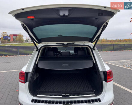 Фольксваген Туарег 2016 в Мукачеве на Automoto.ua Белый Фольксваген Туарег, объемом двигателя 3 л и пробегом 238 тыс. км за 22500 $, фото 25 на Automoto.ua