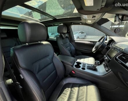 Белый Фольксваген Туарег, объемом двигателя 3.6 л и пробегом 98 тыс. км за 20980 $, фото 6 на Automoto.ua