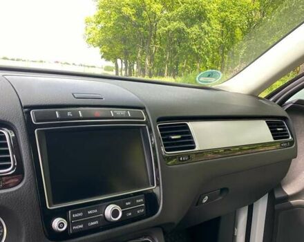 Білий Фольксваген Туарег, об'ємом двигуна 3 л та пробігом 222 тис. км за 24999 $, фото 11 на Automoto.ua