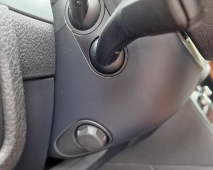 Белый Фольксваген Туарег, объемом двигателя 3 л и пробегом 105 тыс. км за 31288 $, фото 5 на Automoto.ua