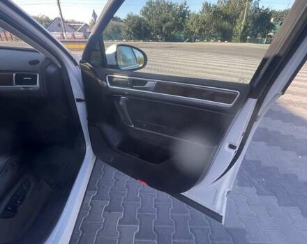 Фольксваген Туарег 2016 в Белой Церкве на Automoto.ua Белый Фольксваген Туарег, объемом двигателя 3 л и пробегом 264 тыс. км за 24500 $, фото 25 на Automoto.ua