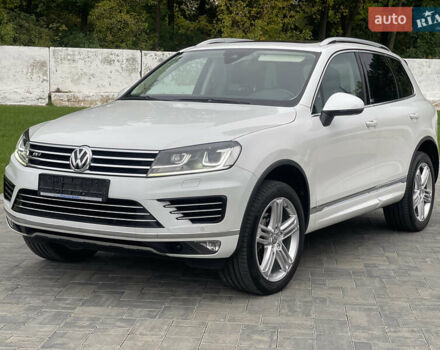 Фольксваген Туарег 2016 в Луцке на Automoto.ua Белый Фольксваген Туарег, объемом двигателя 2.97 л и пробегом 146 тыс. км за 33800 $, фото 1 на Automoto.ua