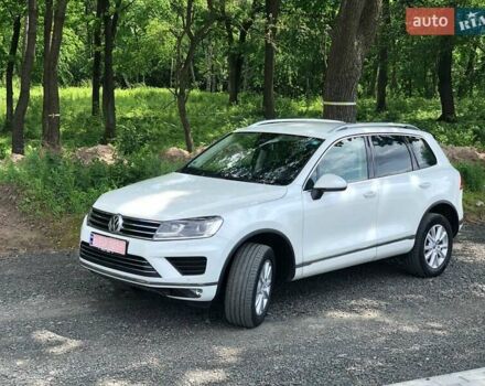 Білий Фольксваген Туарег, об'ємом двигуна 3 л та пробігом 222 тис. км за 24999 $, фото 47 на Automoto.ua