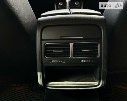 Білий Фольксваген Туарег, об'ємом двигуна 2.97 л та пробігом 300 тис. км за 21900 $, фото 42 на Automoto.ua