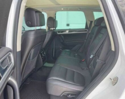 Белый Фольксваген Туарег, объемом двигателя 3.6 л и пробегом 71 тыс. км за 7500 $, фото 9 на Automoto.ua