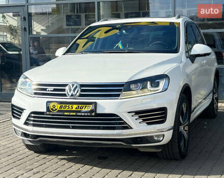 Белый Фольксваген Туарег, объемом двигателя 3.6 л и пробегом 157 тыс. км за 20500 $, фото 2 на Automoto.ua