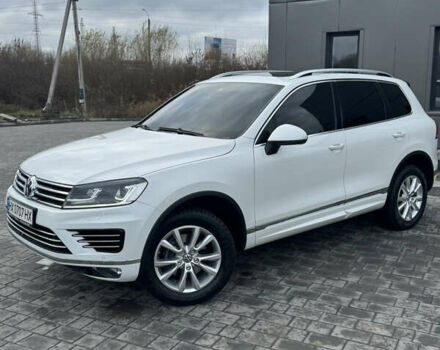 Білий Фольксваген Туарег, об'ємом двигуна 3 л та пробігом 131 тис. км за 34800 $, фото 6 на Automoto.ua