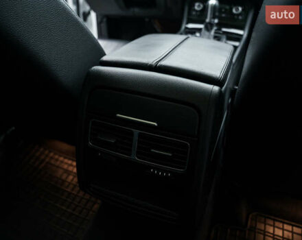 Белый Фольксваген Туарег, объемом двигателя 2.97 л и пробегом 120 тыс. км за 32000 $, фото 27 на Automoto.ua