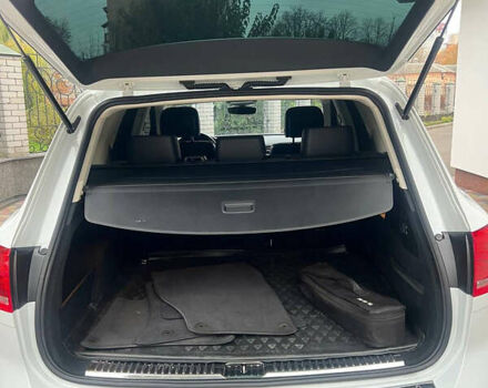 Белый Фольксваген Туарег, объемом двигателя 2.97 л и пробегом 188 тыс. км за 29200 $, фото 23 на Automoto.ua