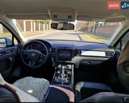 Фольксваген Туарег 2016 в Киеве на Automoto.ua Белый Фольксваген Туарег, объемом двигателя 3 л и пробегом 180 тыс. км за 22500 $, фото 15 на Automoto.ua