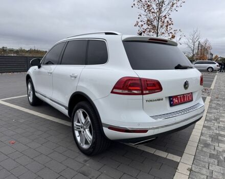 Белый Фольксваген Туарег, объемом двигателя 3 л и пробегом 238 тыс. км за 22500 $, фото 3 на Automoto.ua